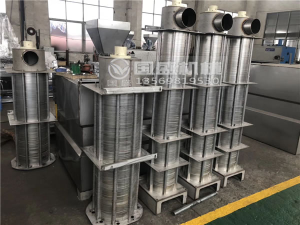 疊螺污泥脫水機設計